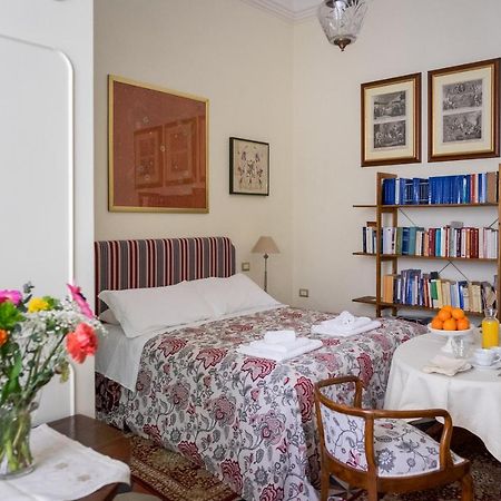 Palazzo Bernardini Suites Лечче Екстер'єр фото