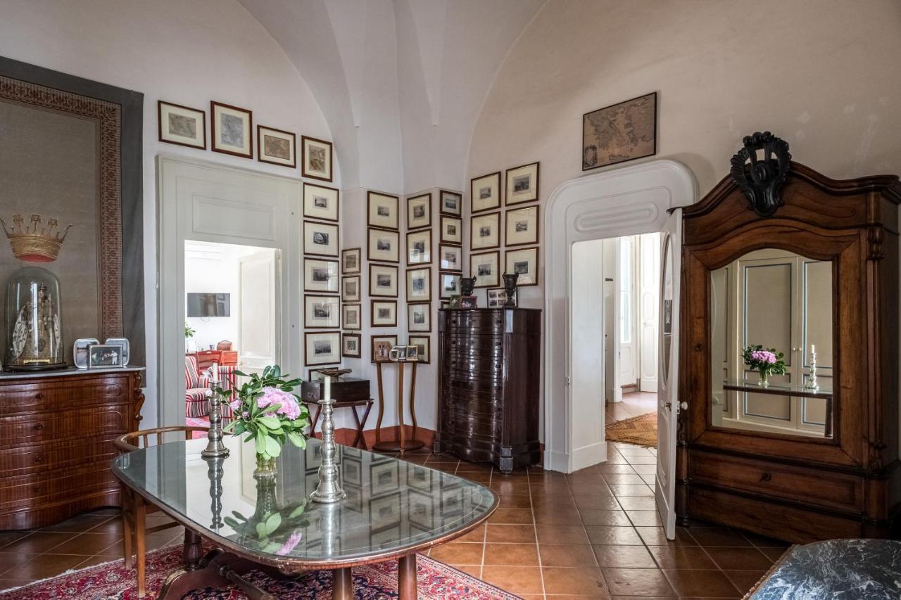 Palazzo Bernardini Suites Лечче Екстер'єр фото