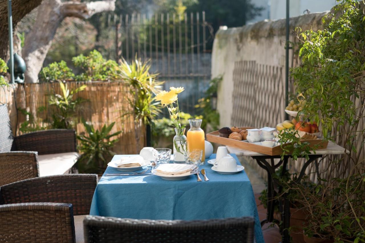 Palazzo Bernardini Suites Лечче Екстер'єр фото